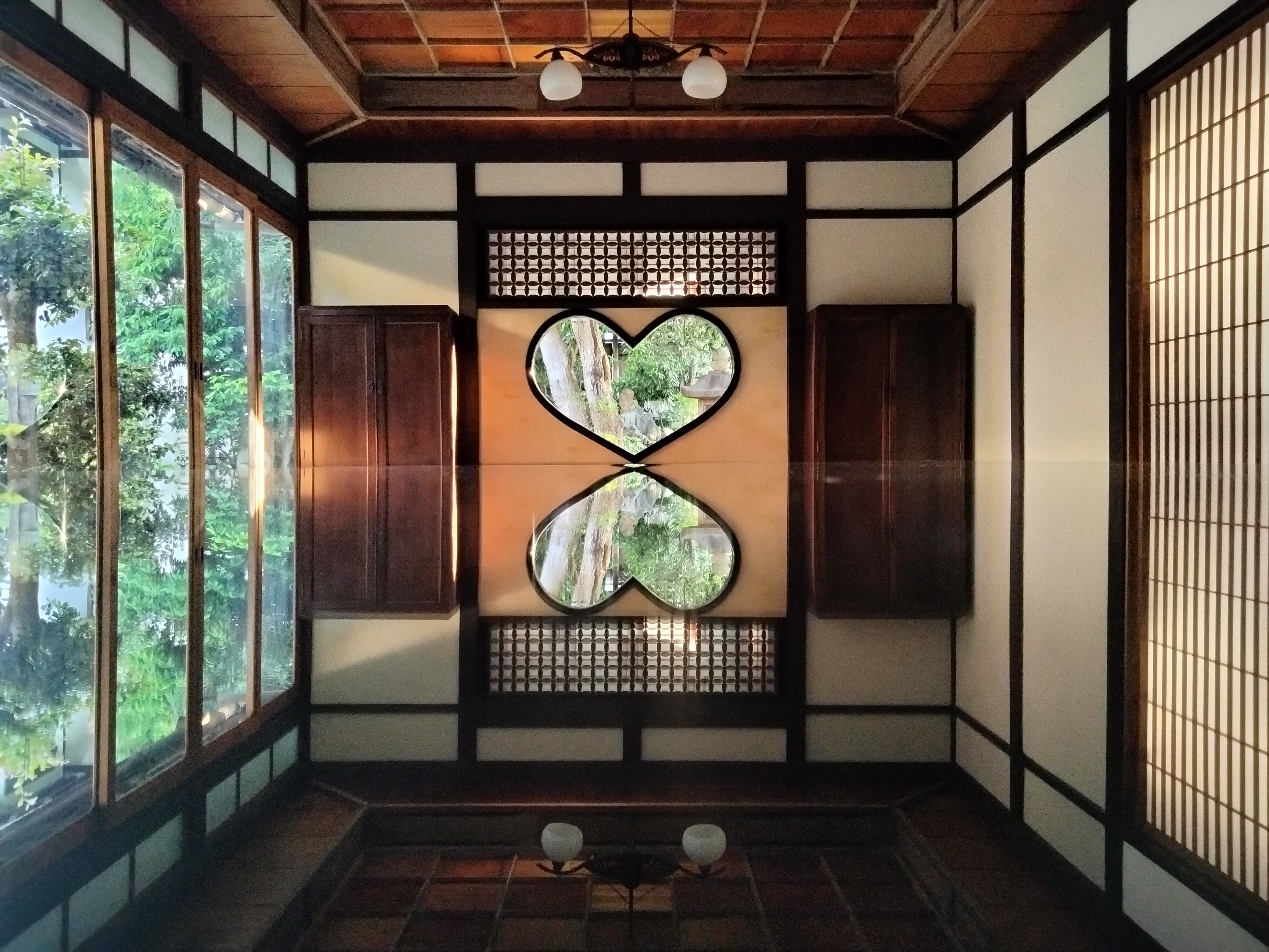 Through the Heart Window: Unveiling the Mystique of Kyorimbo Temple Merchant Museum
