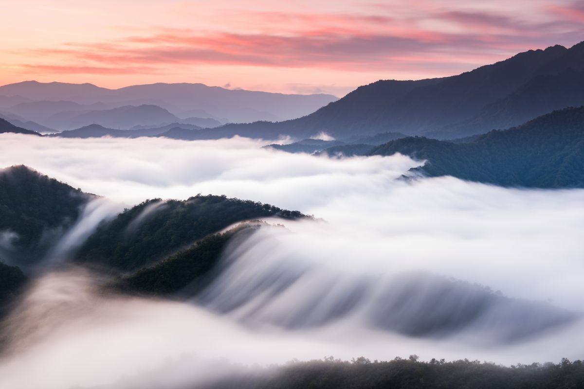 Discover Shioritoge Pass: Niigata’s Enchanting Waterfall Cloud
